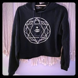 la hearts black cropped hoodie 🧿